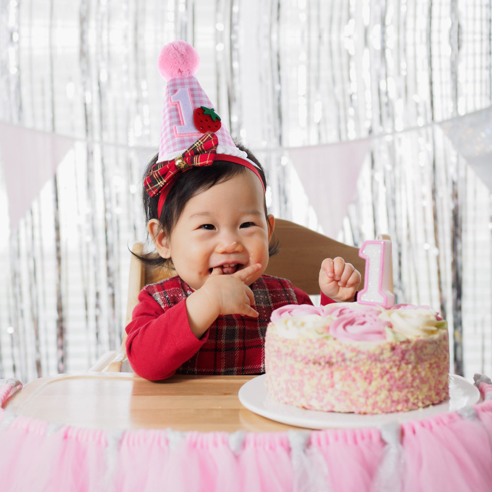หมวกวันเกิดทรงกรวยสตรอว์เบอร์ร - Party Hat Cone บทวิจารณ์และราคา